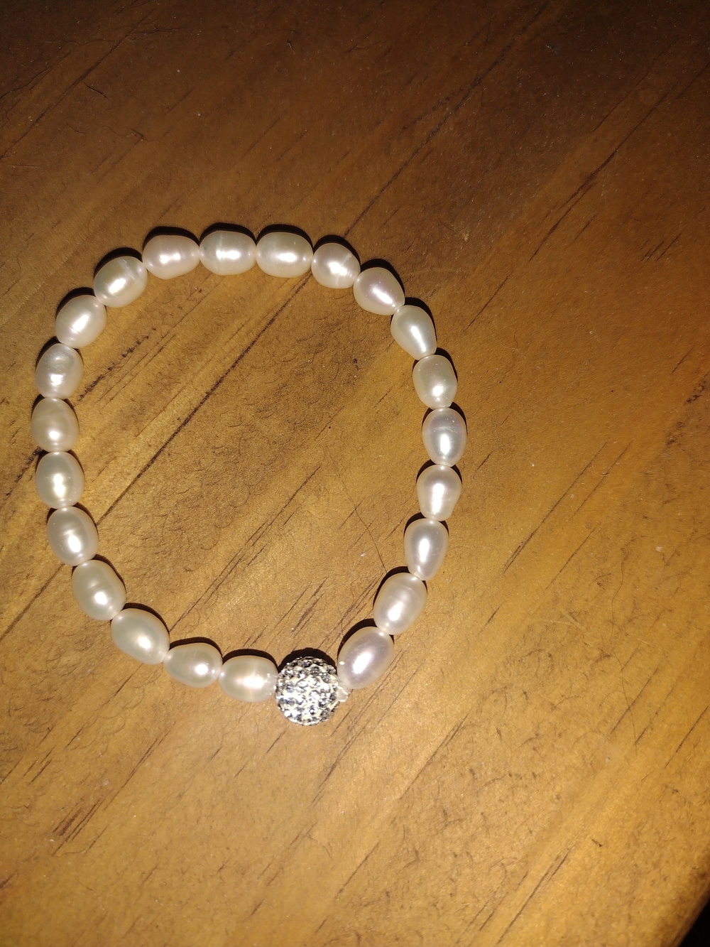 Elegant White Pearl Stretch Bracelet with Crystal Accent